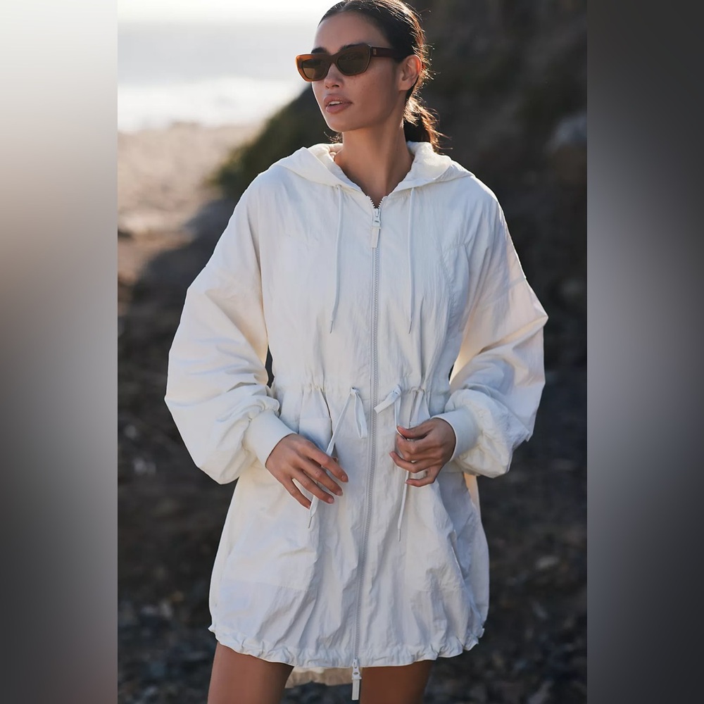 Sweaty Betty Free Fall Short Parka Jacket, Cream, Size Small